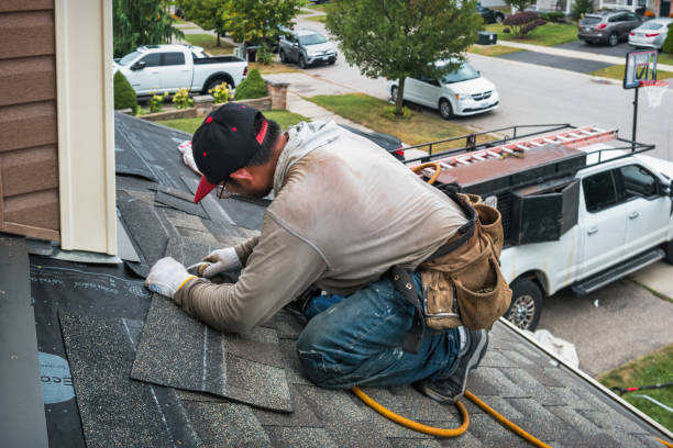 Professional Roofing technician working in Hartline, WA